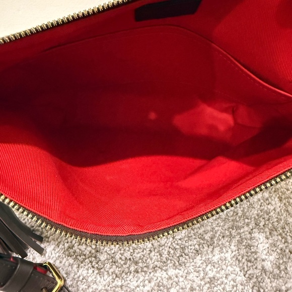 Louis Vuitton
Damier Ebene South Bank Besace Crossbody/Shoulder Bag - Picture 12 of 16